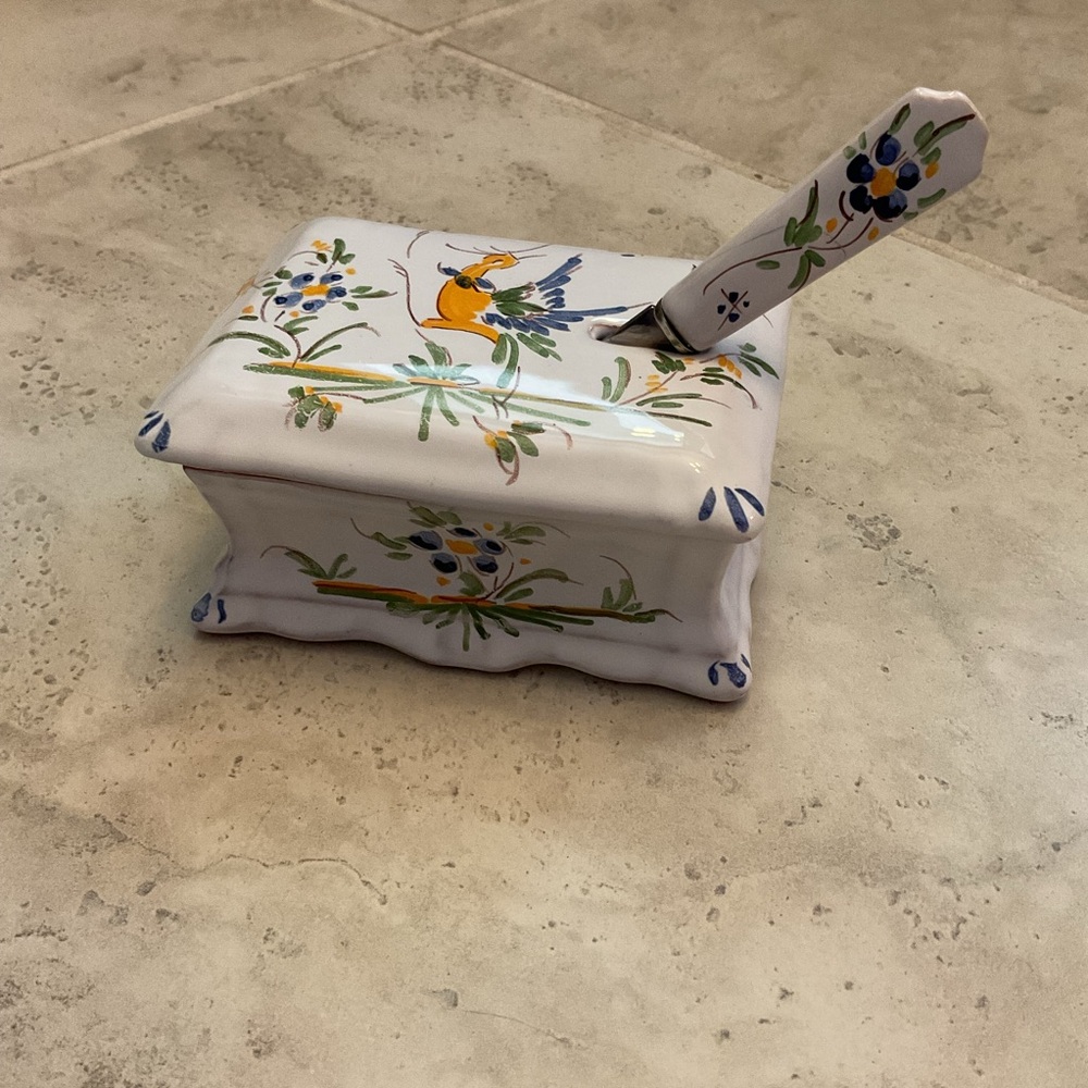 Vtg French Butter/Jam Serving Dish with spreading knife made in Moustier Faienc